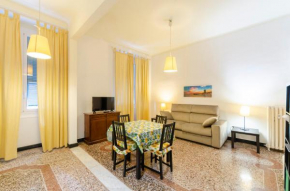 ALTIDO Spacious 1-BR Flat in the Centre of Genoa, Genova